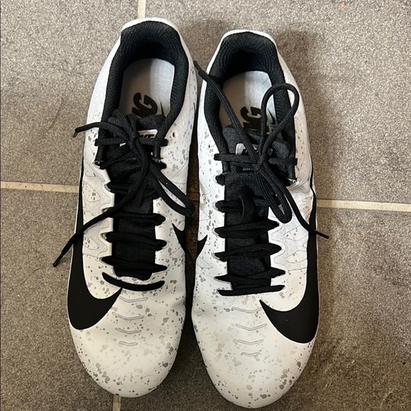 Nike Other - Nike men’s Size 9.5 Zoom Rival Track Field Shoes Spikes Running Cleats White
